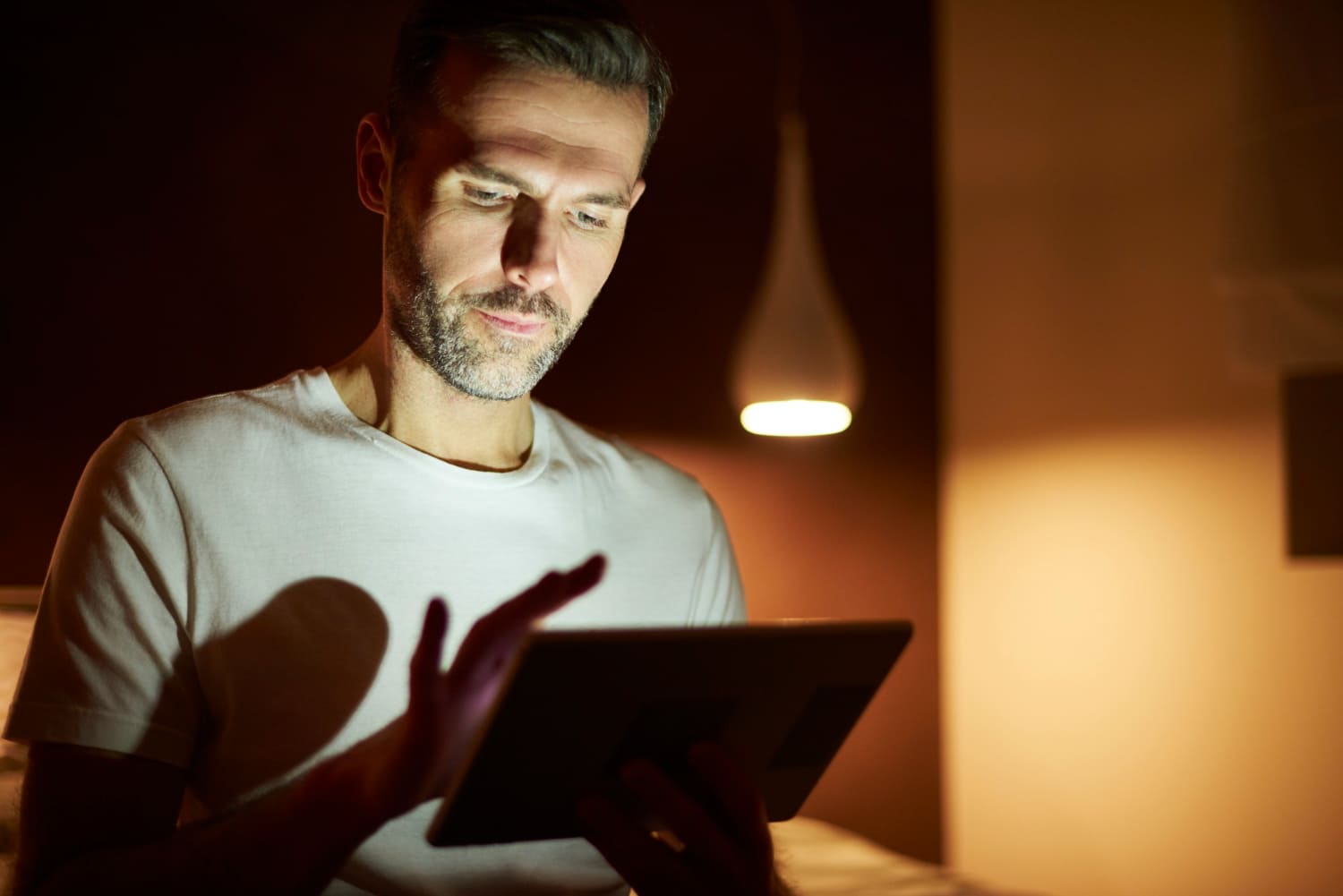 Meilė ar iliuzija? Kaip internetinėse pažintyse atpažinti melagį